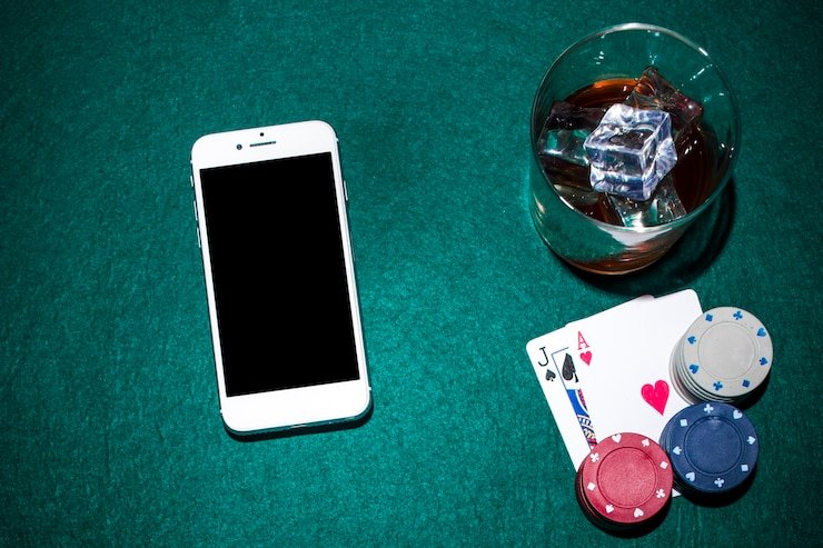 Kartu pembayaran digital untuk pengguna dewasa